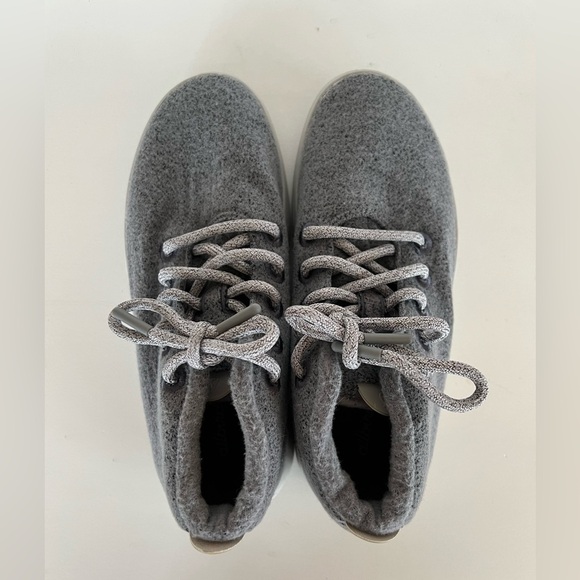 Allbirds Women's Wool Runner-up Gray with Two-Toned sole, size 8 - Picture 2 of 11